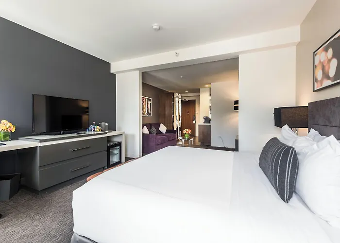 Hotel The Godfrey 4*